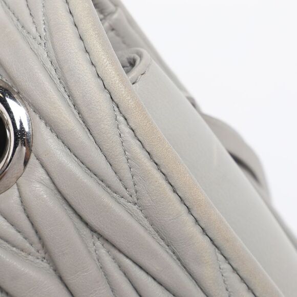 Miu Miu Grey Matelasse Leather Club Shoulder Bag - Picture 7 of 7